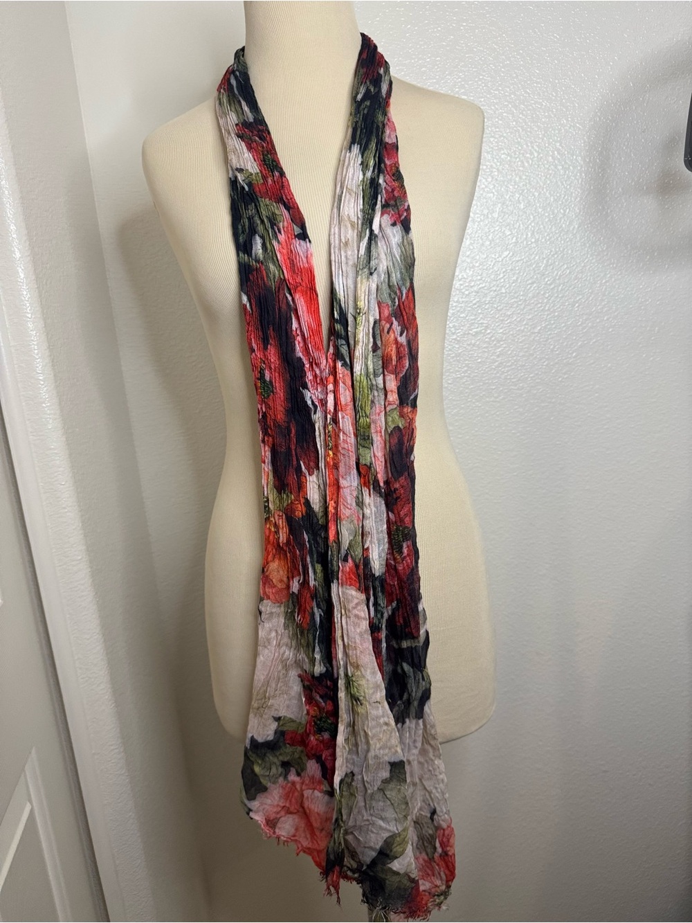 NorthStyle 100% Modal Abstract Floral Scarf Crinkled Lightweight Fringed
